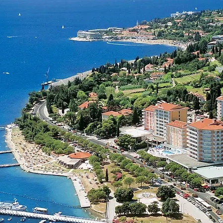Apartma Central Park V Portorozu Bla - Central Park Apartment In Portoroz Bla Apartment