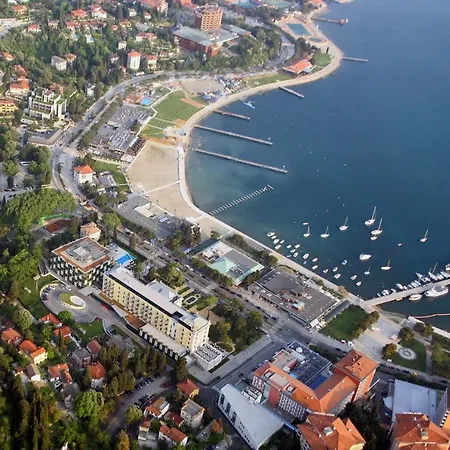 Apartma Central Park V Portorozu Bla - Central Park Apartment In Portoroz Bla